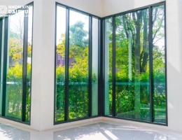Cách Vệ Sinh Cửa Nhôm Xingfa Sau Xây Dựng Không Lo Trầy Xước