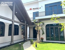 Cửa Nhôm Maxpro Cao Cấp Chống Ăn Mòn: Bí Mật Bền Màu 40 Năm!