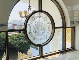 Cửa Nhôm Uốn Vòm: Giải Pháp Thẩm Mỹ Và Hiệu Quả Cho Không Gian Kiến Trúc