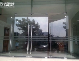 Top 10+ Mẫu Cửa Kính Cường Lực Đẹp Nâng Tầm Không Gian Sống