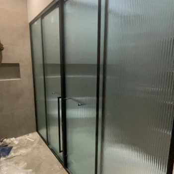 Công ty Nhôm Kính Đại Phúc Hoàn Thiện Lắp Đặt Phòng Tắm Kính Gymek Tại Khu Đô Thị Vạn Phúc City, Thủ Đức