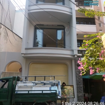 Lắp đặt cửa nhôm Xingfa cho nhà anh Hiếu tại đường Nguyễn Kiệm, Phú Nhuận