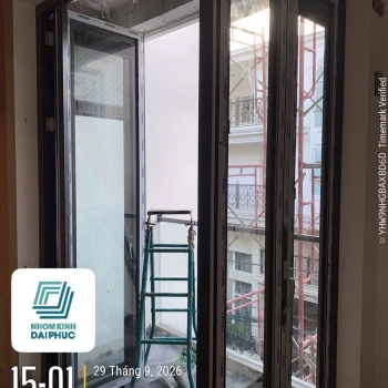 Xếp gấp nối góc Kogen, kính rèm cơ Tân Bình