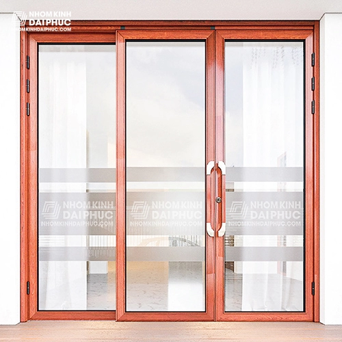 Cửa trượt quay 3 cánh màu vân gỗ Giá cửa trượt quay 3 cánh màu vân gỗ 2,95 triệu/m2