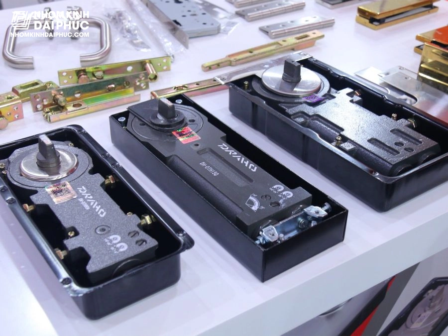 Danh mục phụ kiện cabin phòng tắm kính Draho Phụ kiện cửa kính Draho