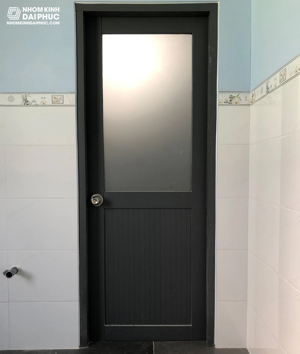 Cửa nhôm cỏ hệ 700 màu xám