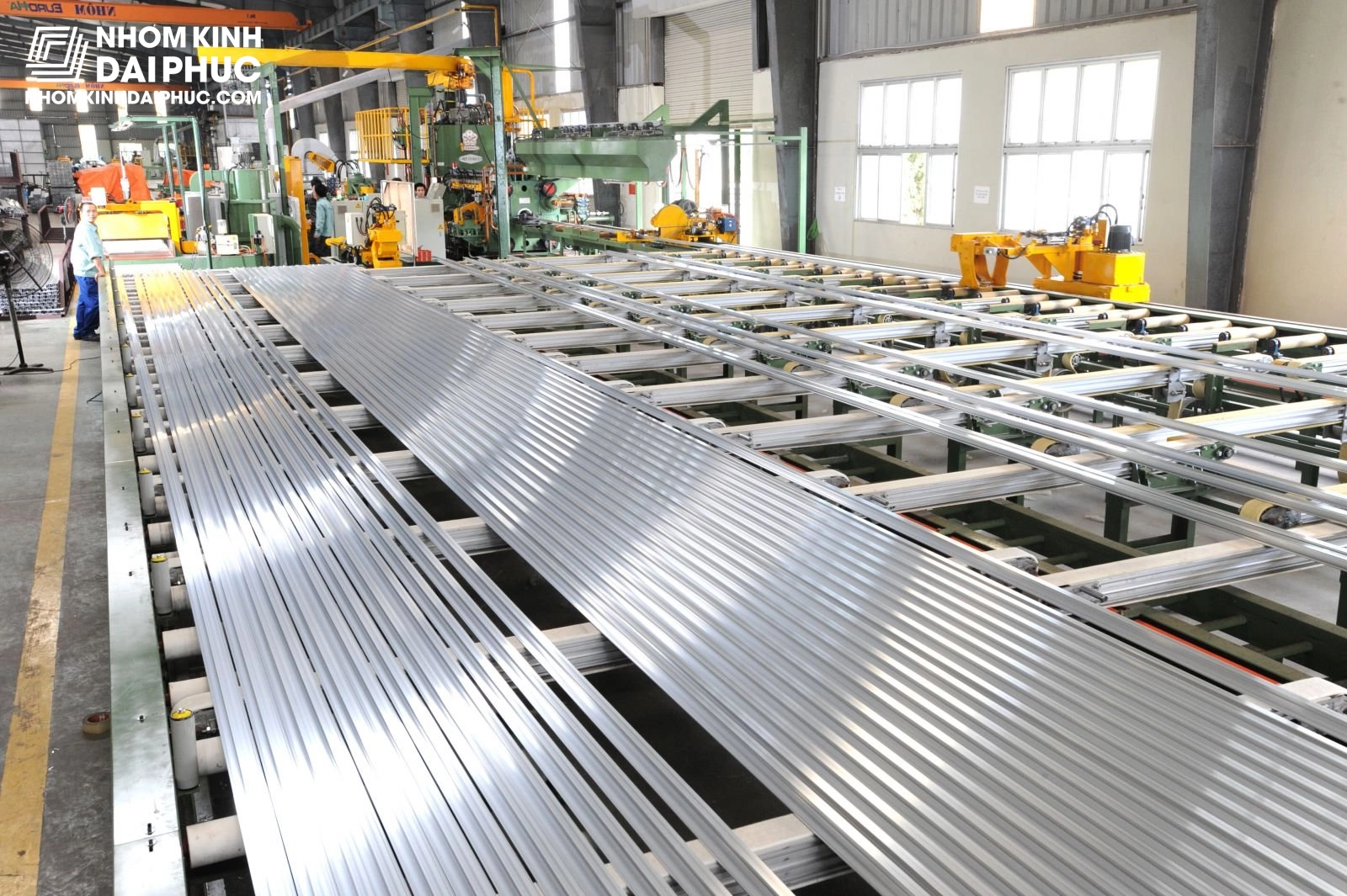 Nhà máy nhôm thanh định hình