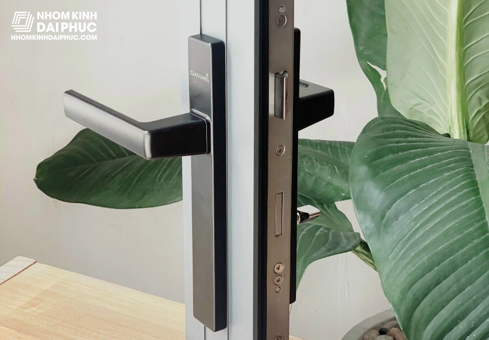 Phụ kiện cửa nhôm Xingfa đồng bộ tại Nhôm Kính Đại Phúc