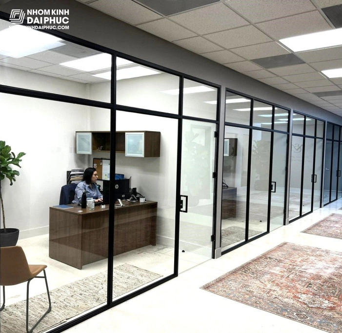 Tìm hiểu về độ bền của vách kính cường lực