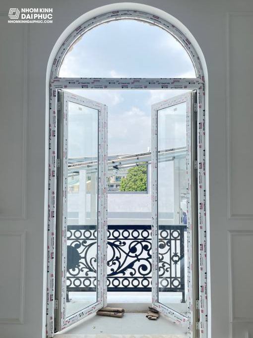 Cửa đi 2 cánh nhôm maxpro hệ 55 màu trắng