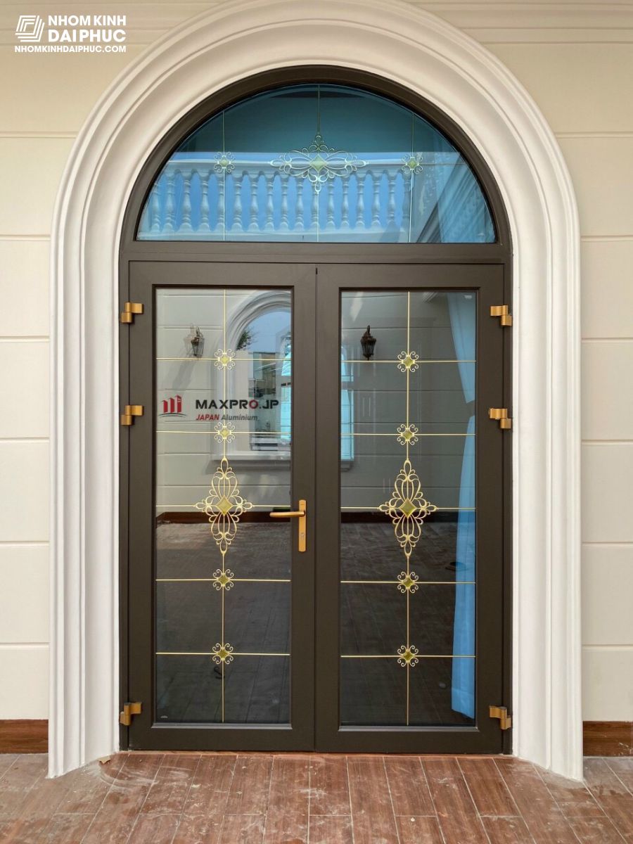 Cửa đi 2 cánh nhôm maxpro hệ 55 uốn vòm