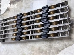 Bánh xe 4 bánh hổ phách Janus, dùng cho hệ lùa size 22x39, nhôm rãnh C , mã BX-CD39